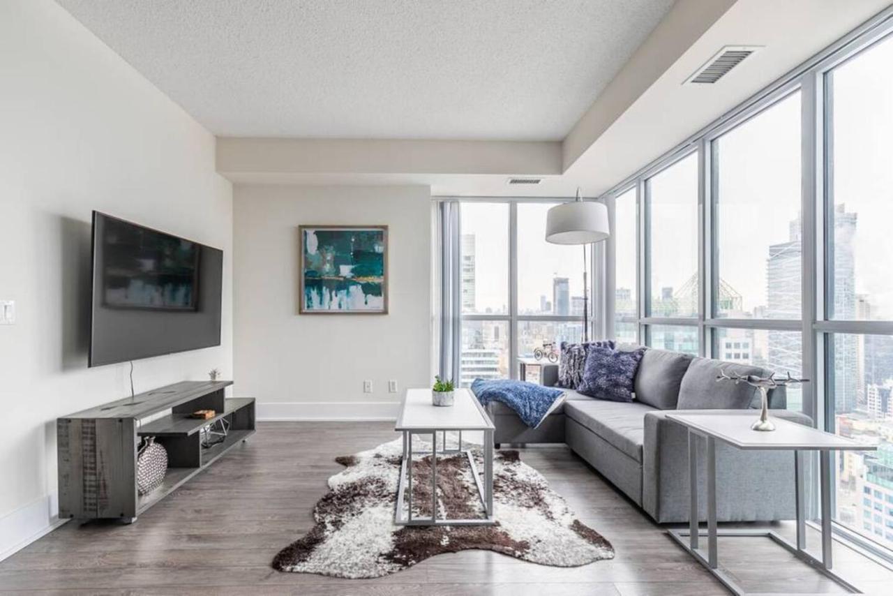 토론토 Stunning Views Of Downtown - Luxury High Rise With King Bed! 빌라 외부 사진