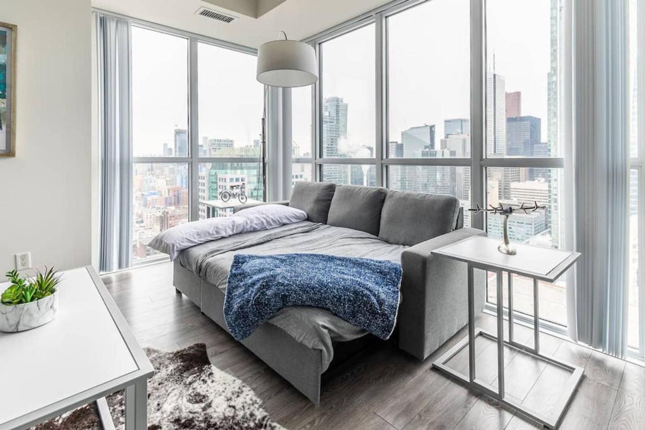 토론토 Stunning Views Of Downtown - Luxury High Rise With King Bed! 빌라 외부 사진