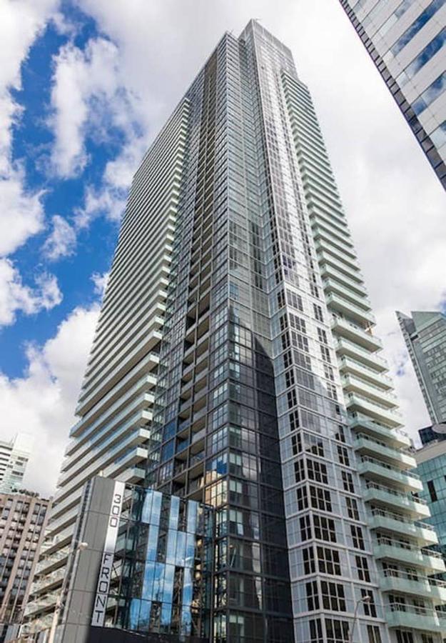 토론토 Stunning Views Of Downtown - Luxury High Rise With King Bed! 빌라 외부 사진